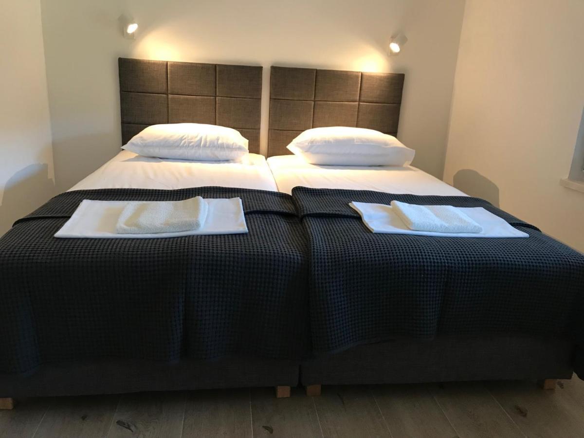Apartments Haramincic M&B 斯塔拉诺瓦利亚 外观 照片